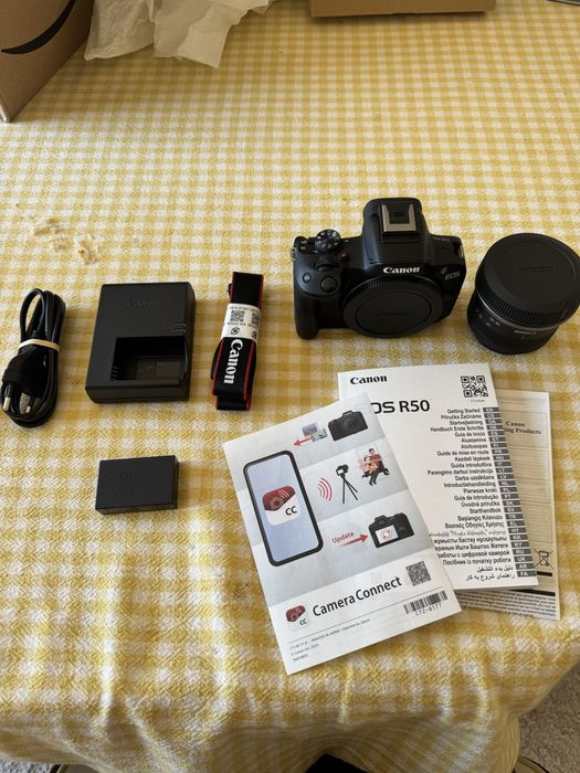 Maquina Canon R50 NOVA