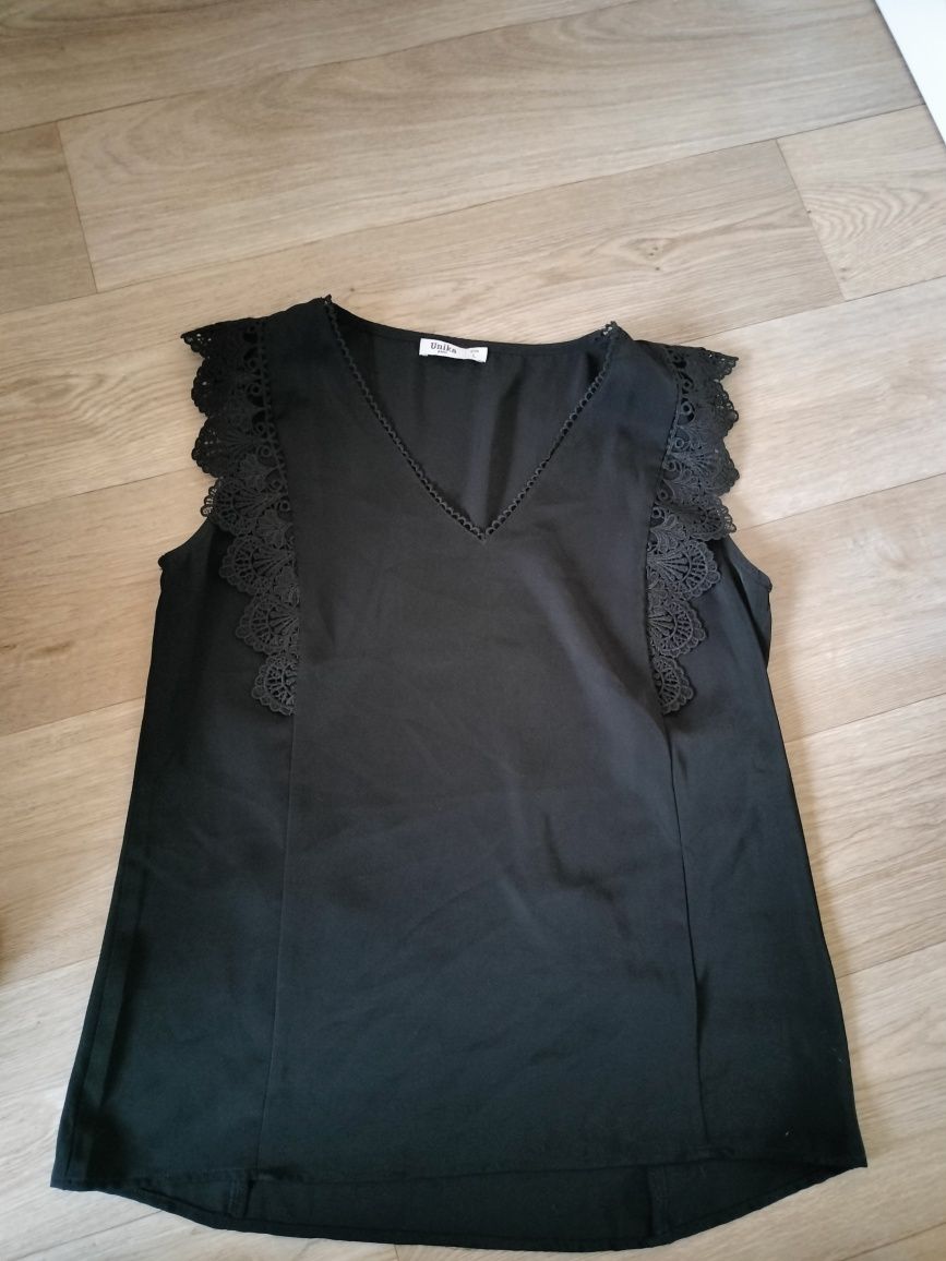Elegancka czarna bluzka z koronką UNIKA PARIS