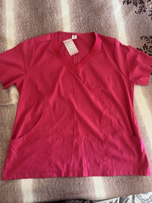 Медичний костюм, розмір 56, малиновий