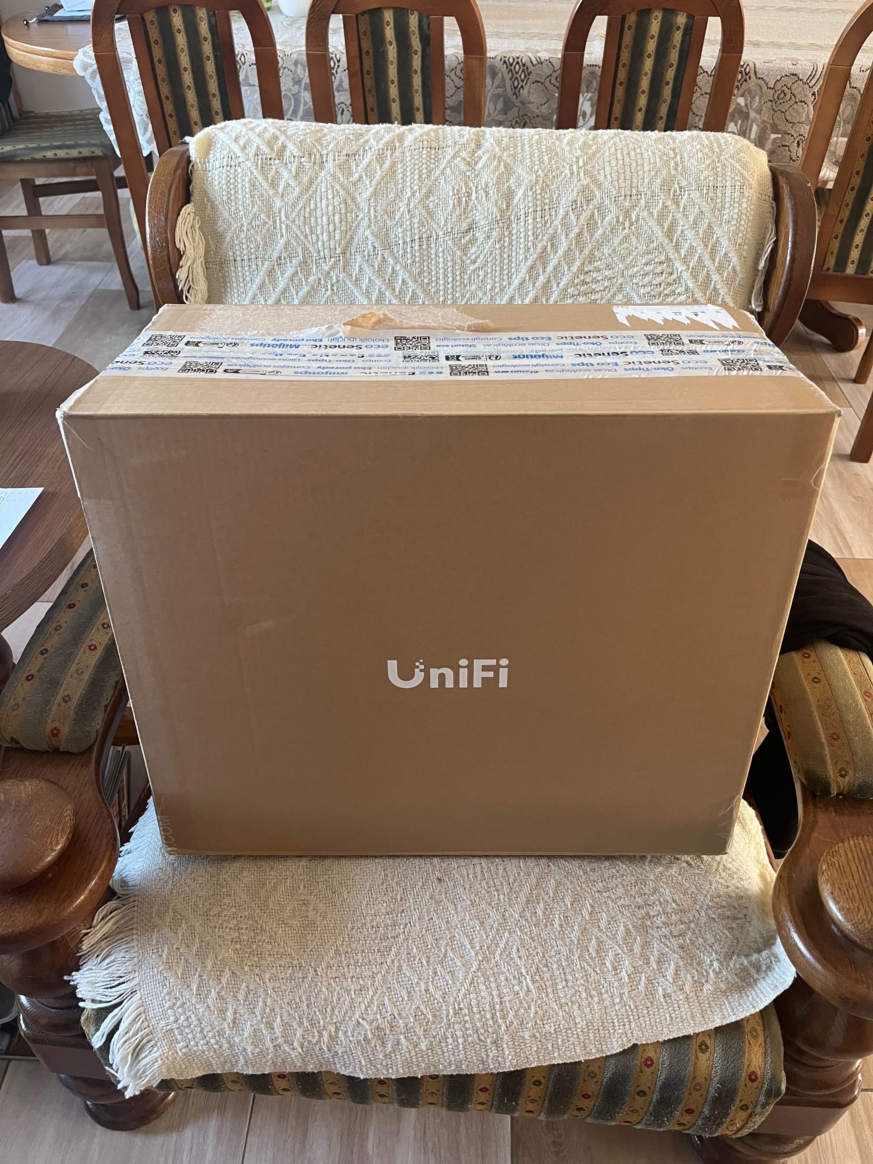 UniFi Dream Machine Pro Max + SFP+ -> RJ45