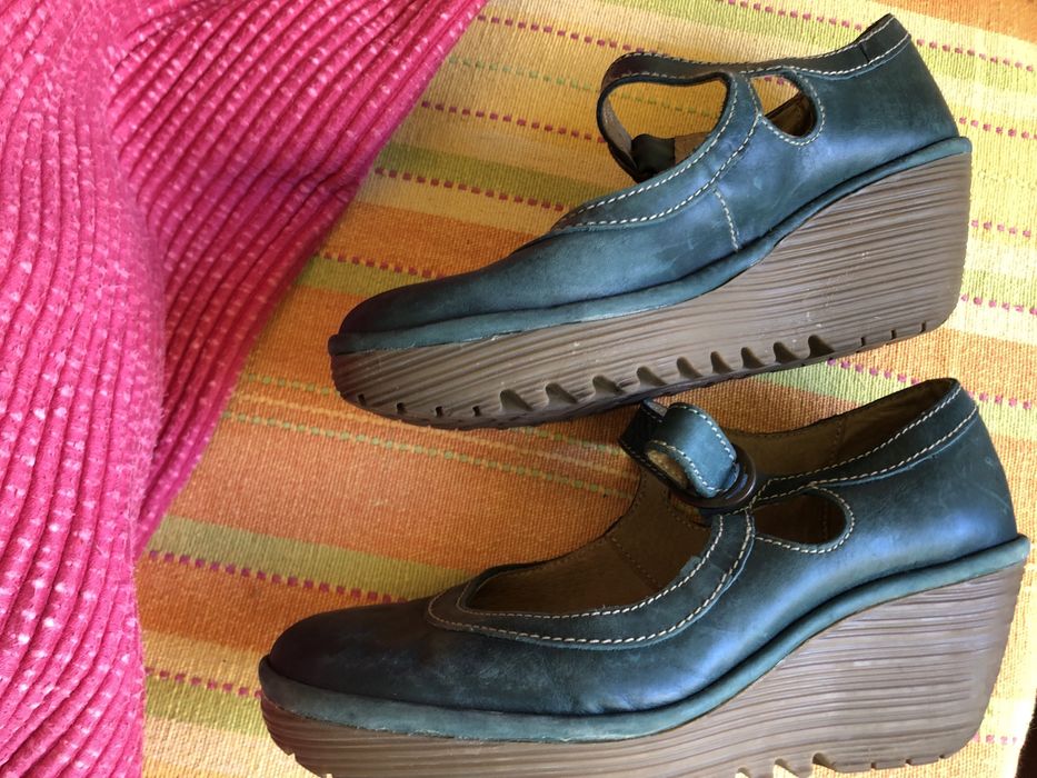 Sapatos Fly 38 como novos