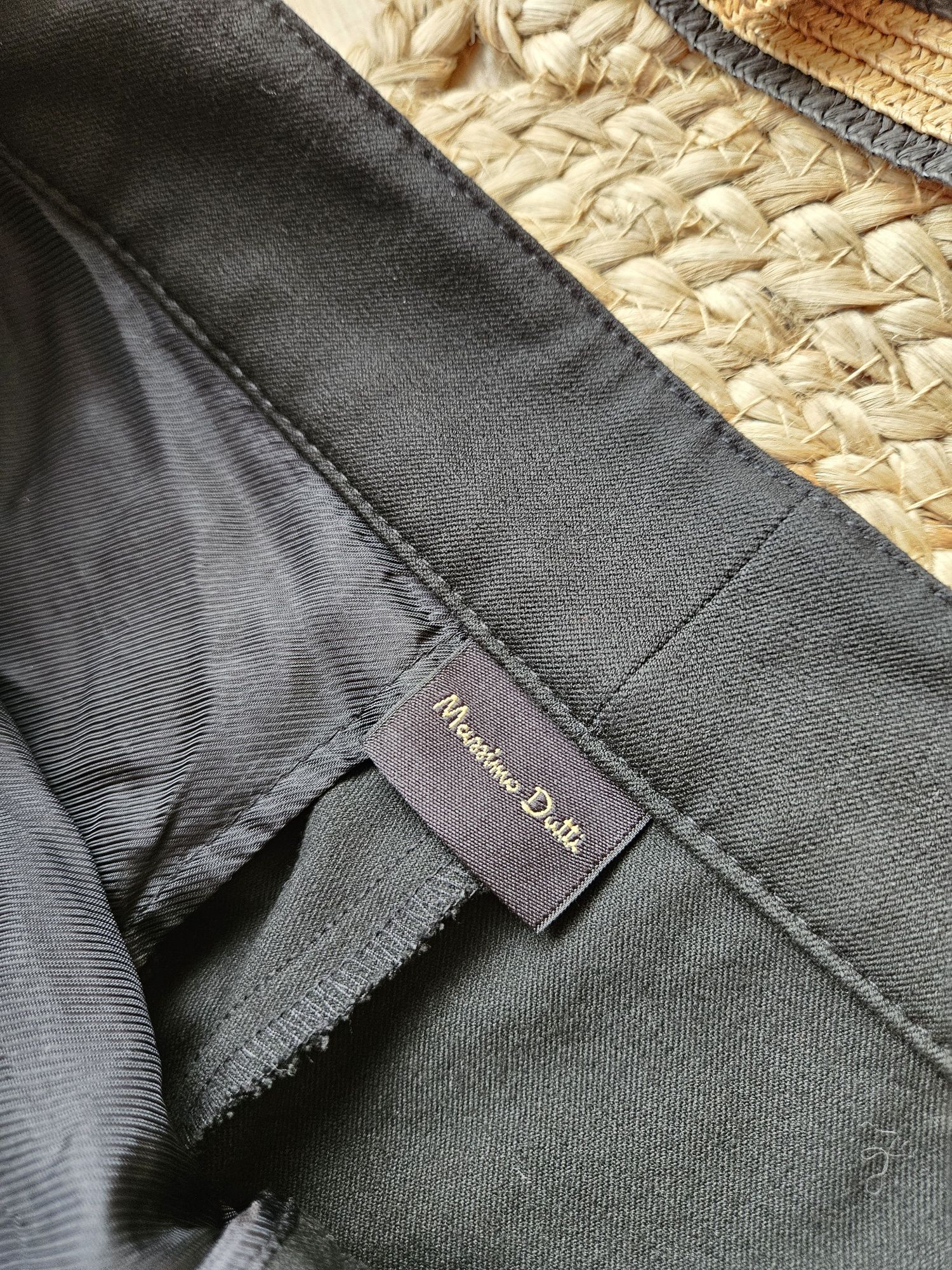 Czarne Proste Spodnie Damskie Massimo Dutti - Idealne do Eleganckich