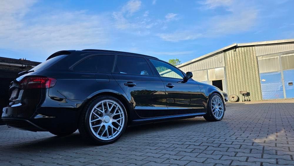 Audi A4B8 Avant S-line