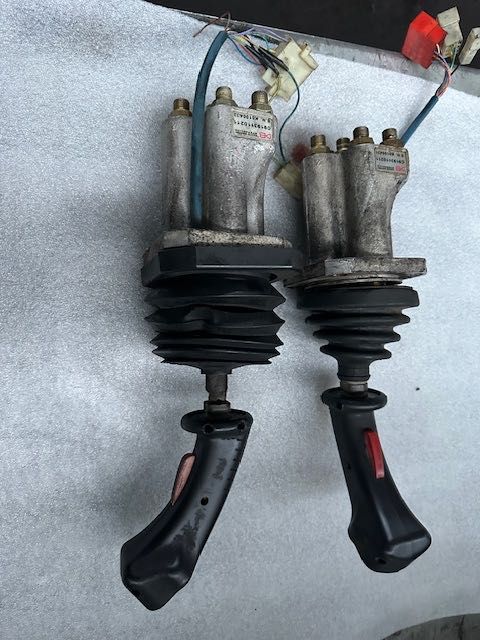joystick do sterownia hydrauliczny komplet 2 szt