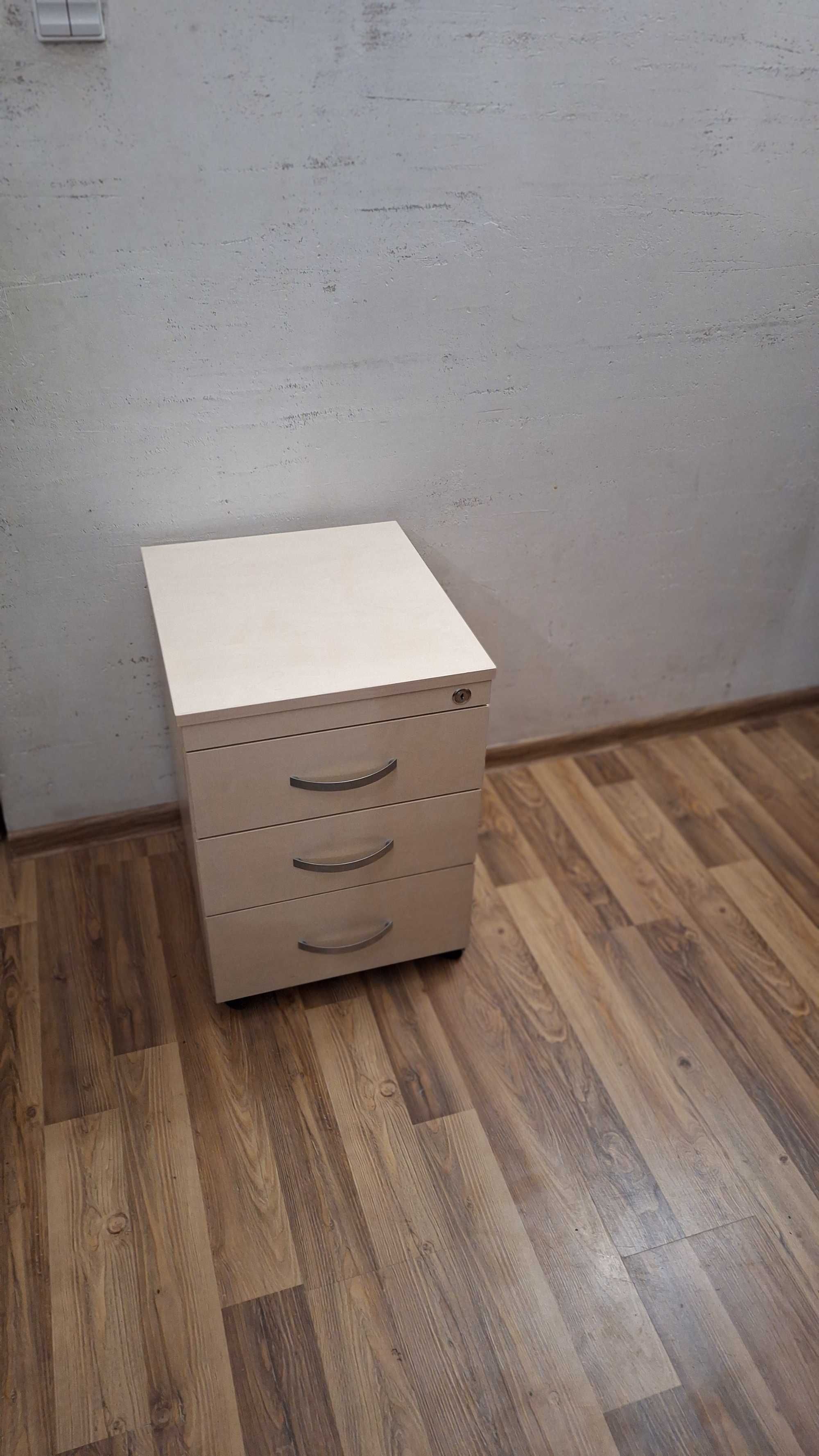 Kontenerki do biurek.Posiadam ponad 20 sztuk