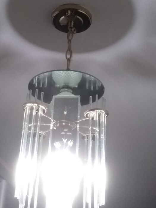 Люстра на одну лампочку