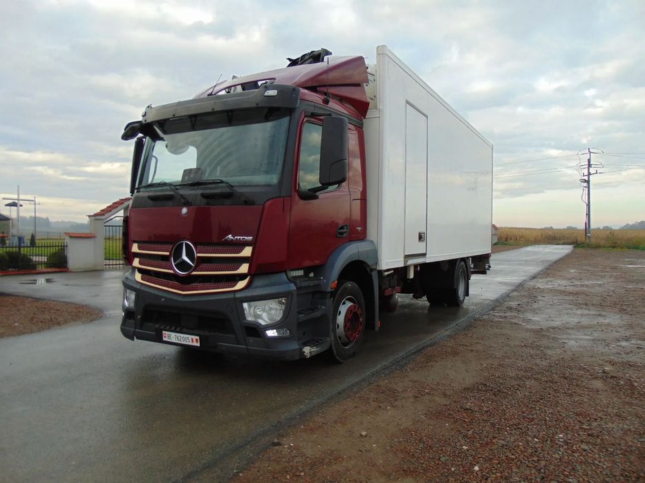 Mercedes-Benz Antos 1836  Sprzedam Mercedesa-chłodnię