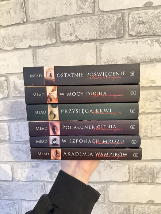 Akademia Wampirów 1-6 Richelle Mead seria