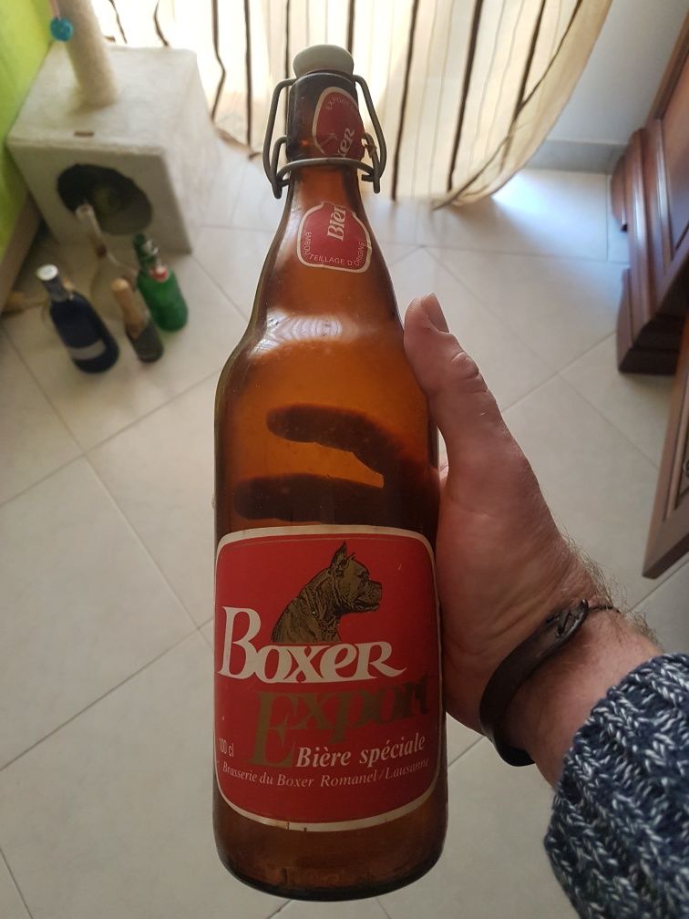 Garrafa de cerveja BOXER antiga e rara