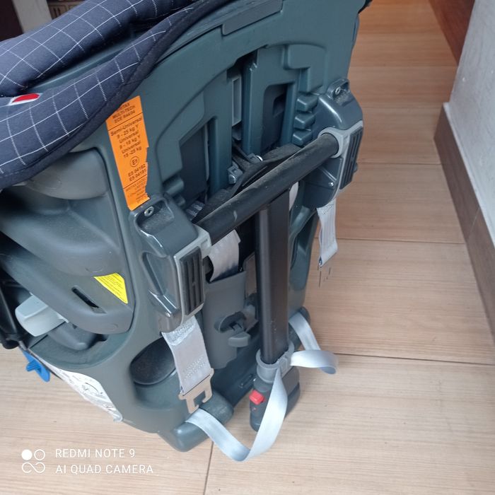 Fotelik Britax  montowany tyłem do kierunku jazdy