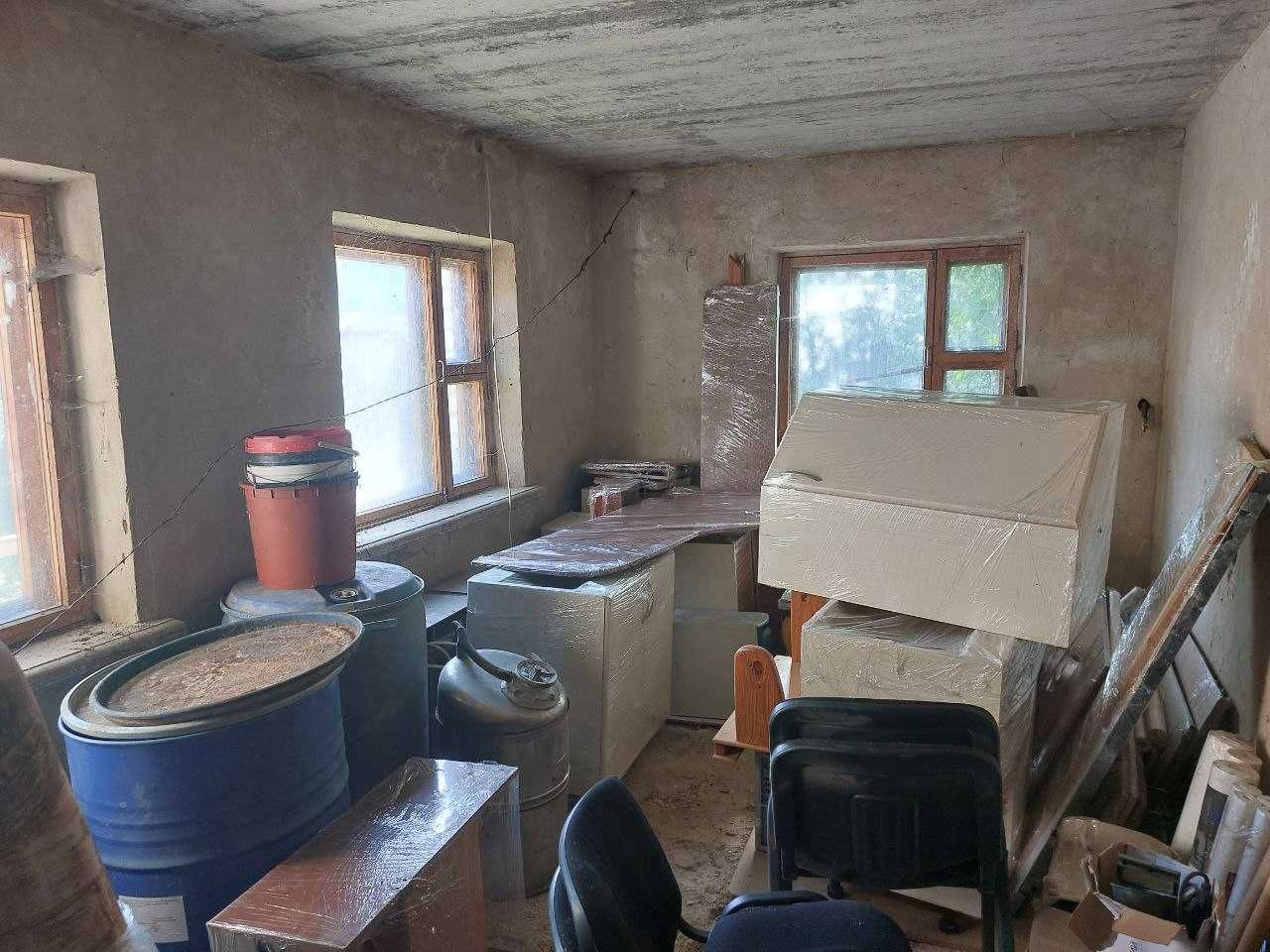 Будинок, 2-х поверховий с. Нові Петрівці