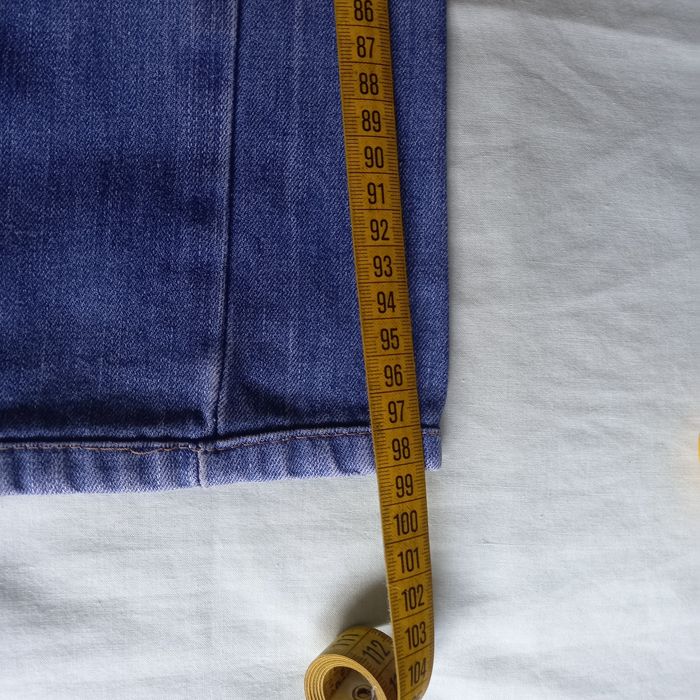 Calças azuis da Tiffosi para homem.