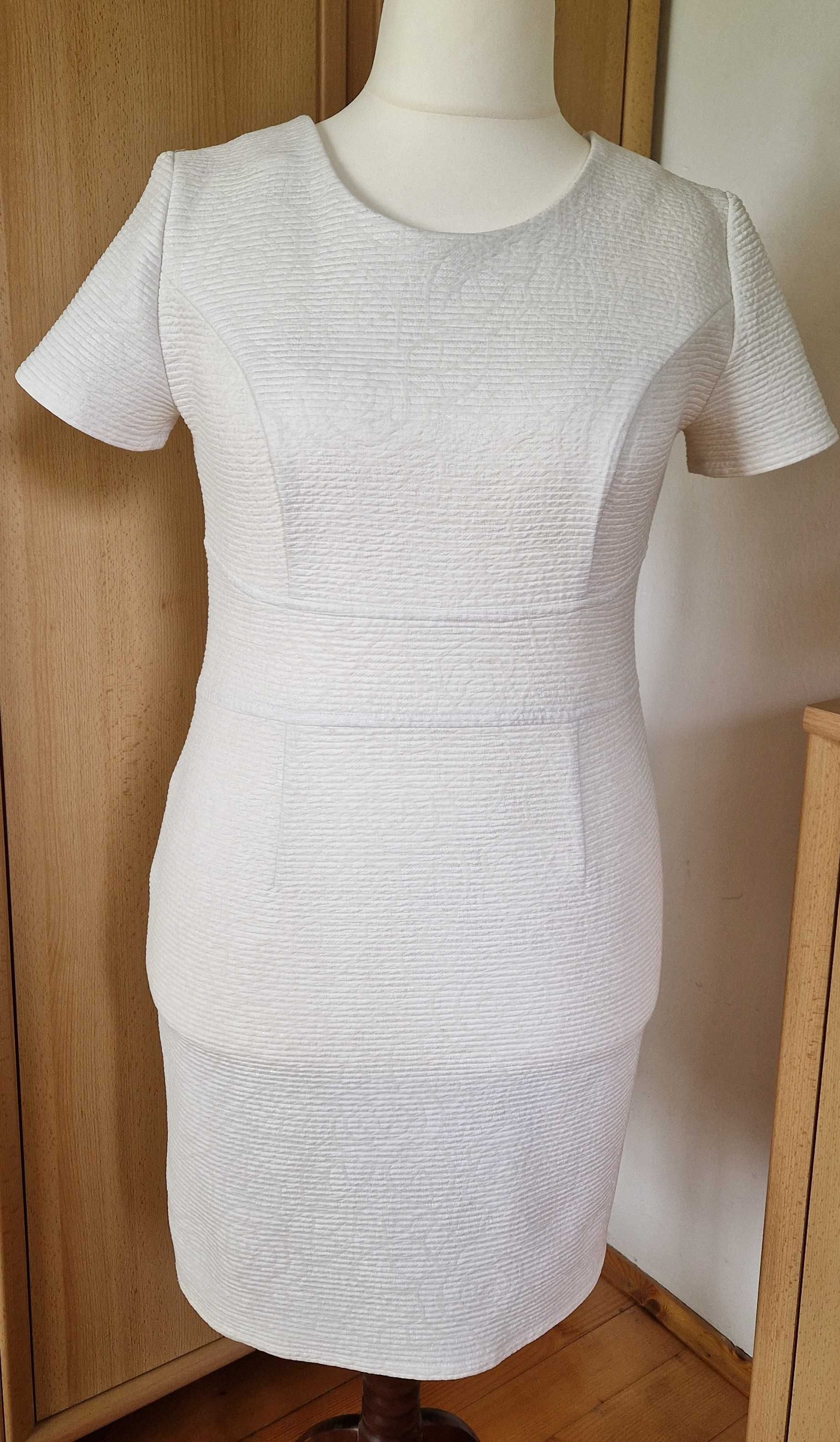 Taliowana żakardowa sukienka z krótkim rękawem R 42/44 (UK 14/16)