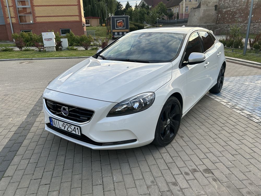 Volvo v40 R design 150 km