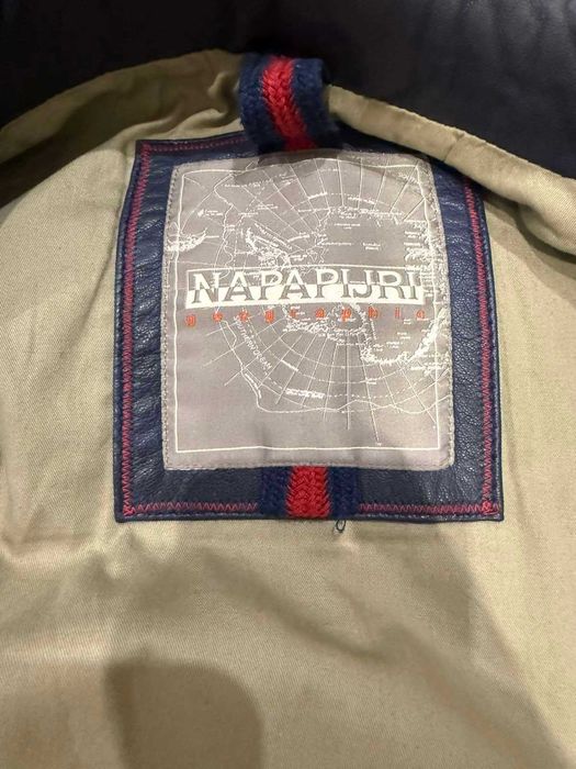 Продать кожаную куртку NAPAPIJRI