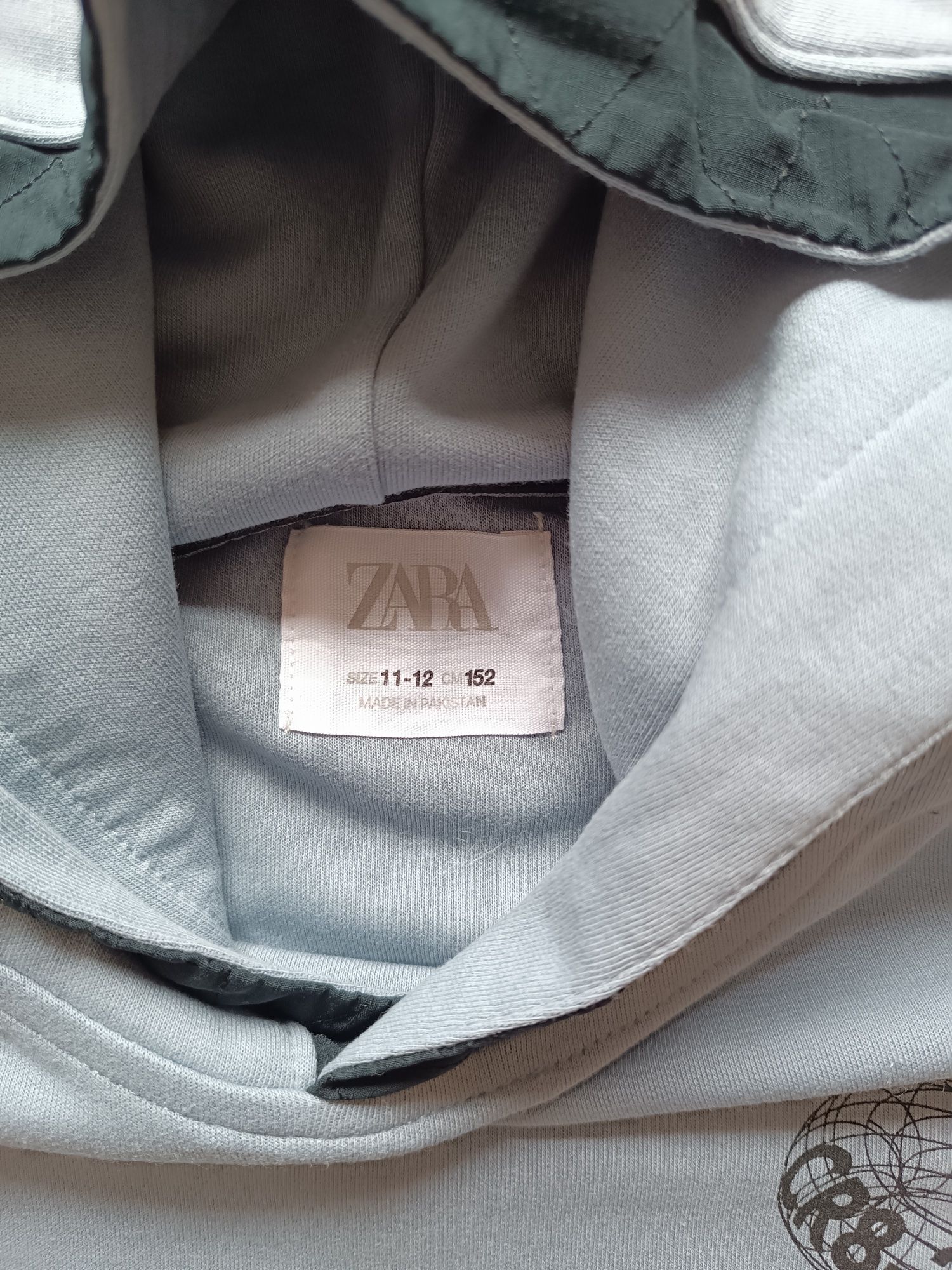 Camisola Sweat Cinza. Com Capuz. 11 a 12 Anos