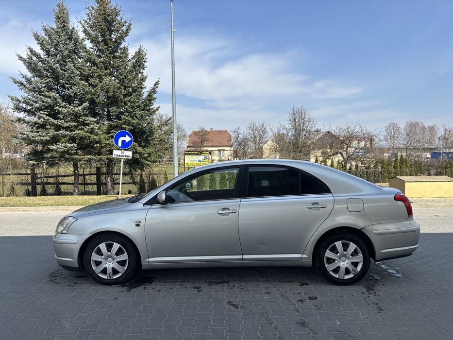 Toyota Avensis 2.0D4D 115KM HAK 2004
