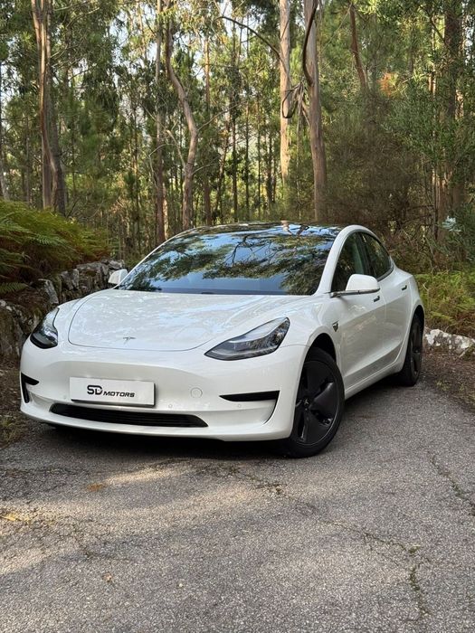 Tesla Model 3 Tração Traseira