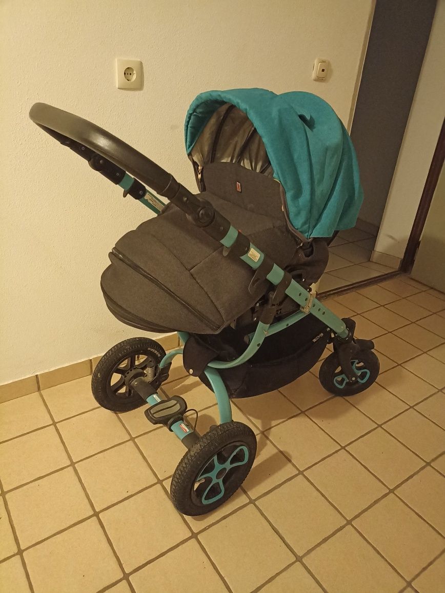 Sprzedam wózek 3w1 z adapterami