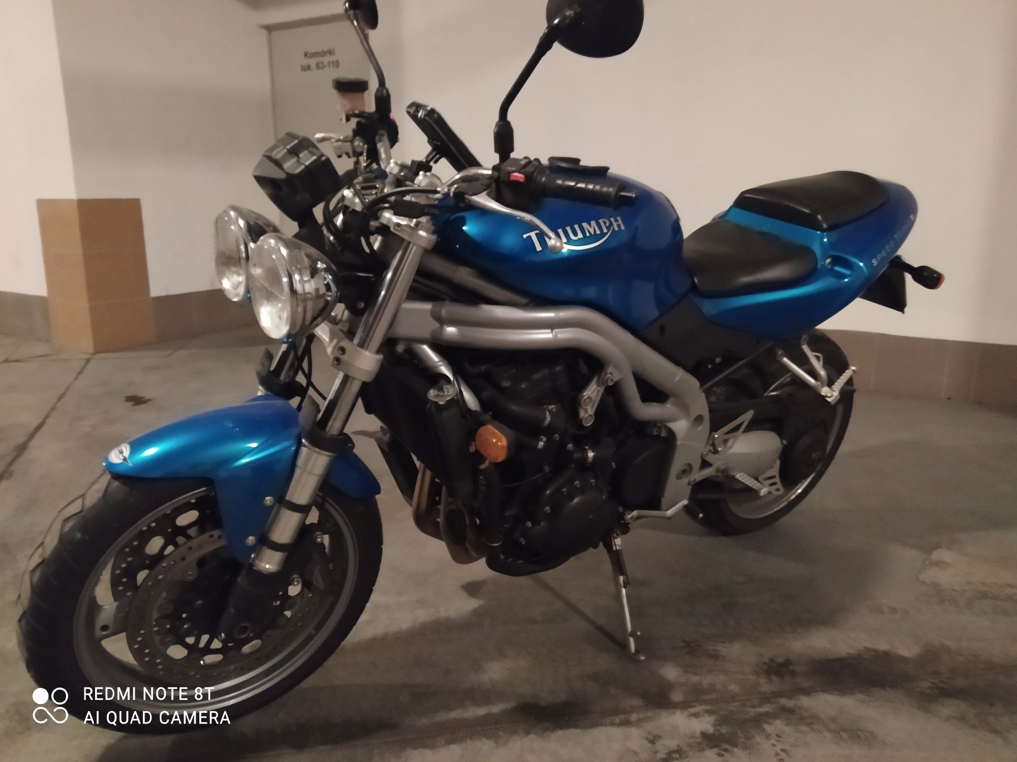 Triumph speed triple 955i 2003r