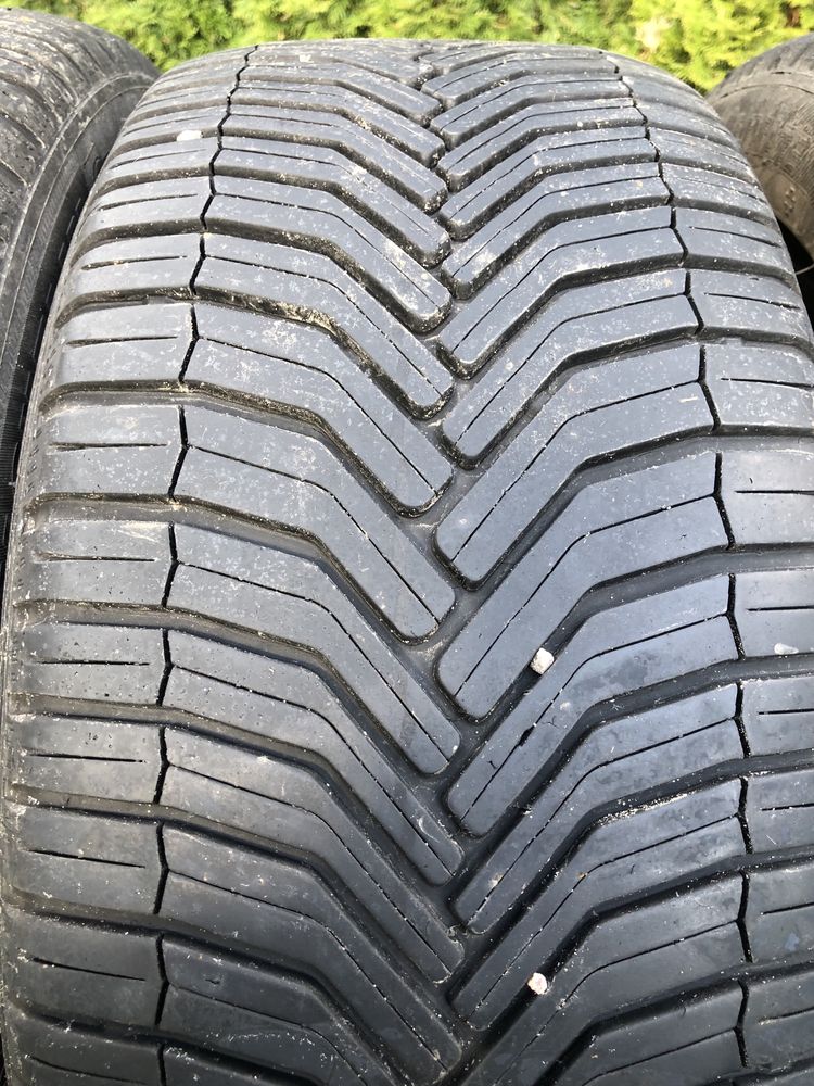 Opony wielosezonowe Michelin Crossclimate 225/45r17