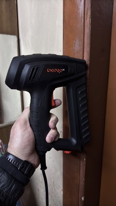 Степлер будівельний електричний оренда 99 грн/доба без застави