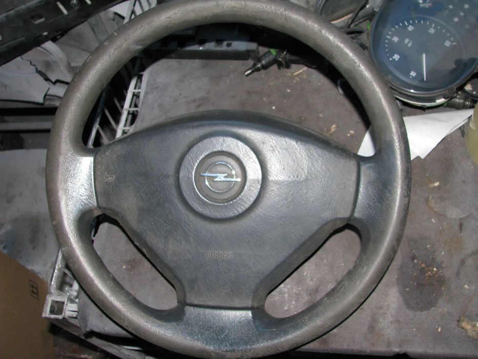Kierownica Opel Vivaro A RENAULT TRAFIC II