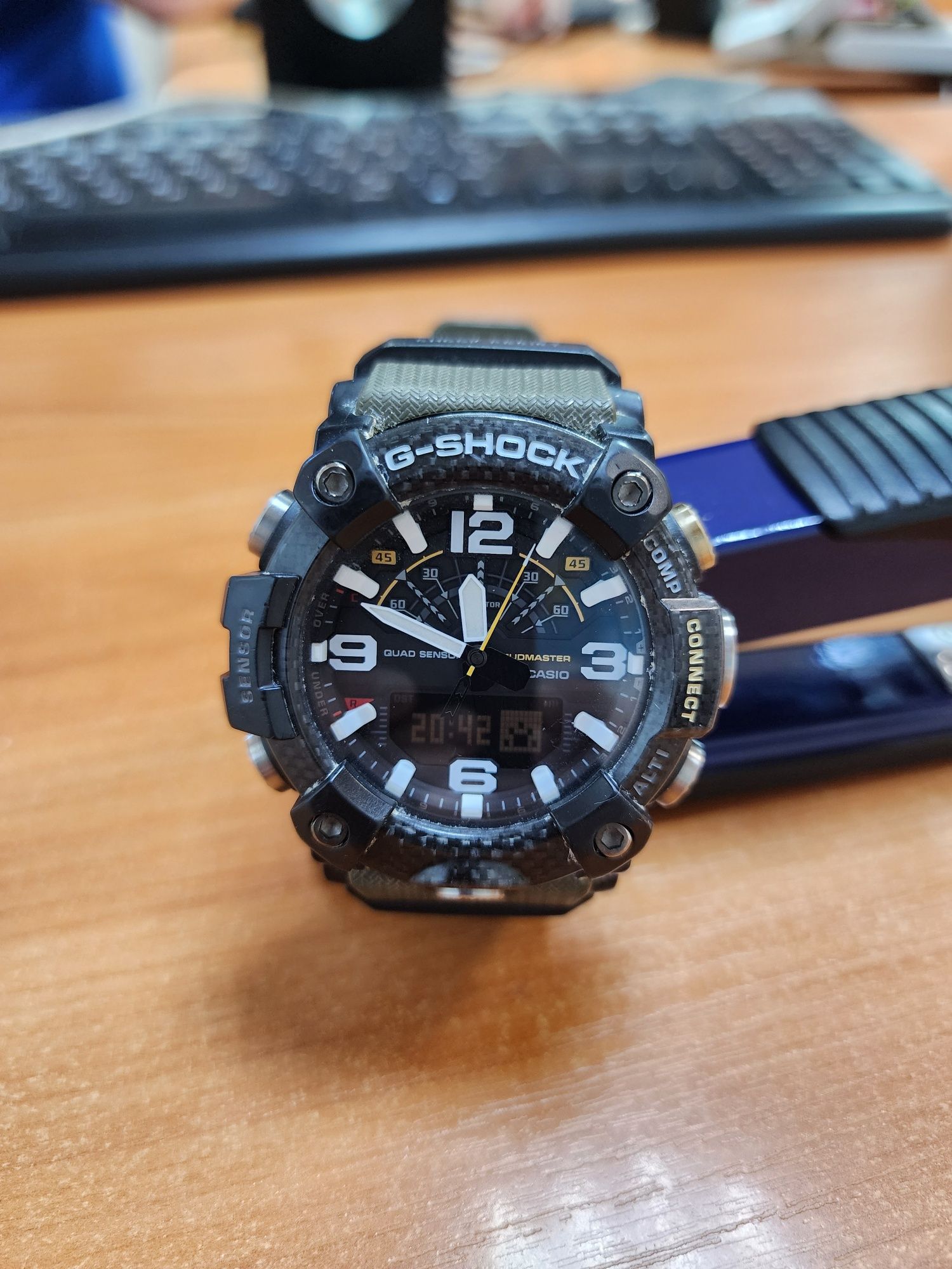 Часы Casio -G-SHOCK
