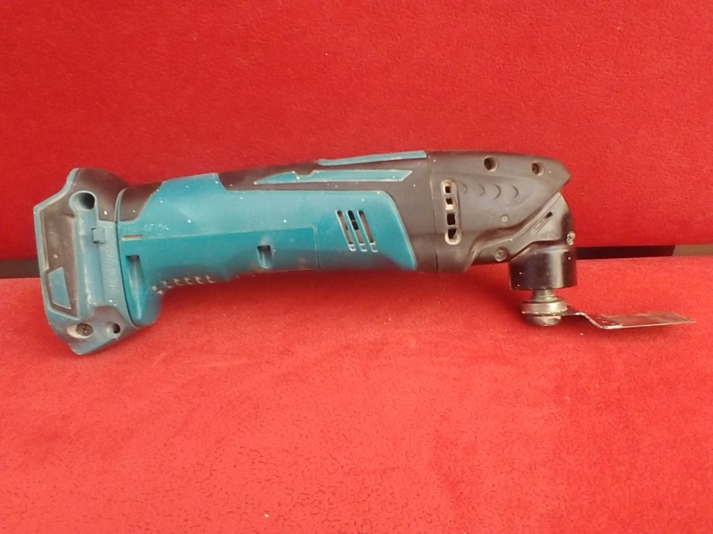 Multitool makita dtm50