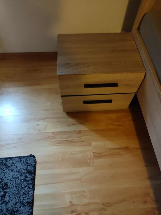Szafka nocna w świetnym stanie!