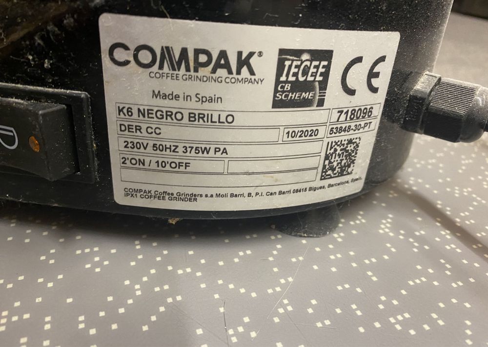 Moinho de cafe compak como novo