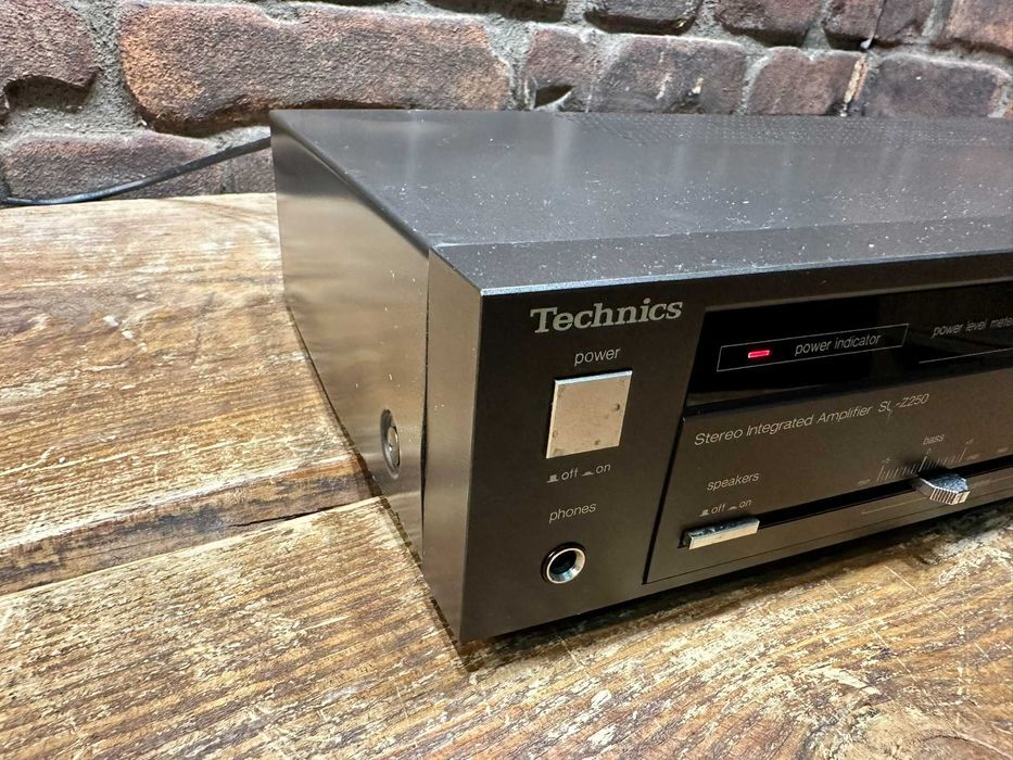 Wzmacniacz Technics SU-Z250