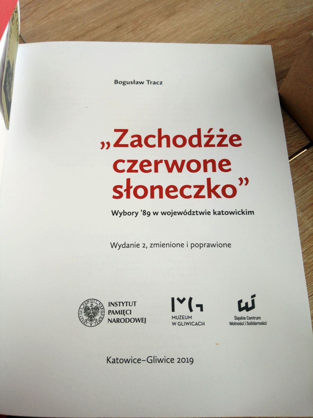 Bogusław Tracz - "Zachodźże czerwone słoneczko"
