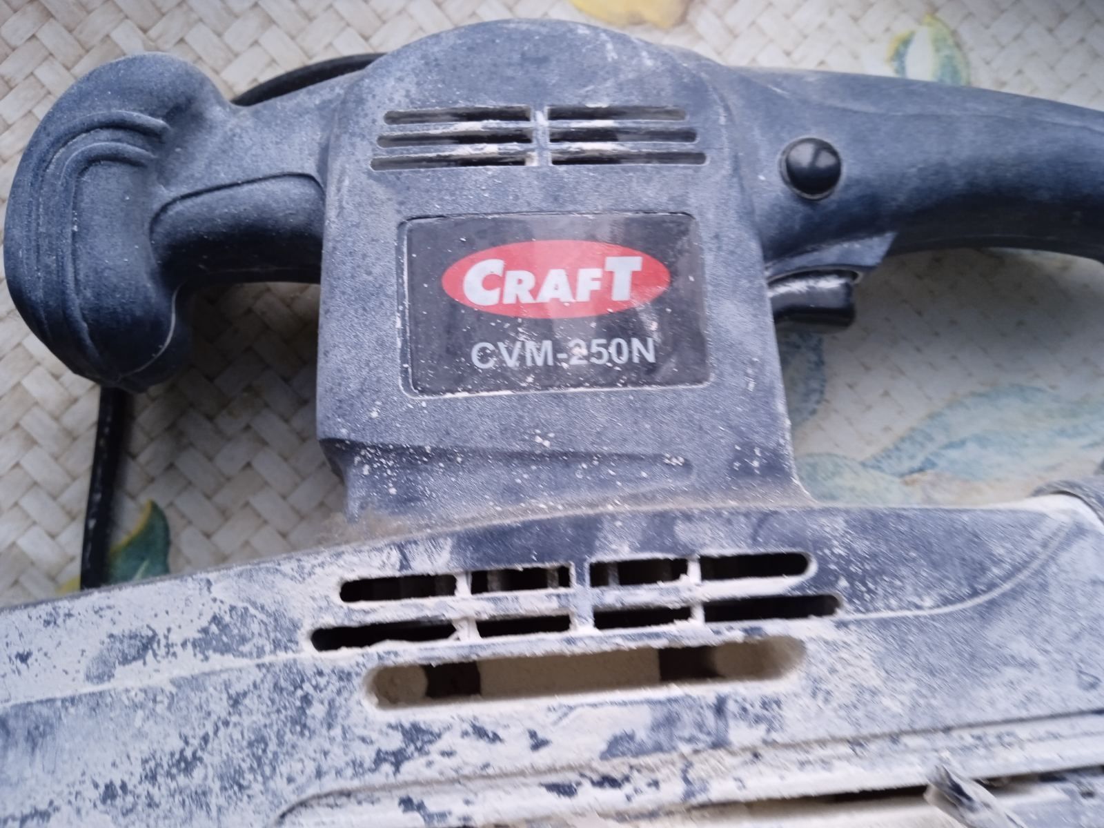Продам машинку для шлифовки Craft