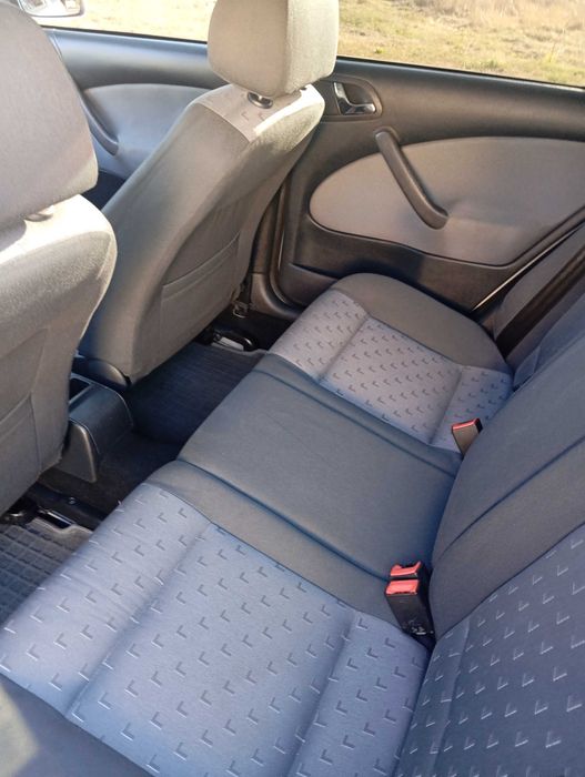 Продам шкода тур 2008 1.6