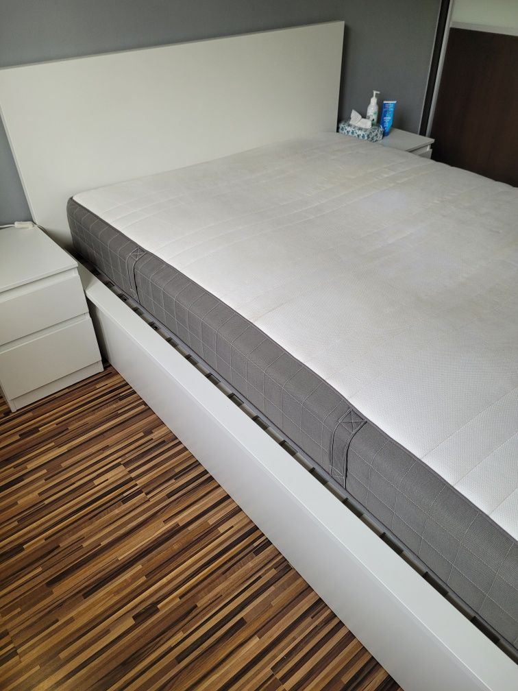 Łóżko MALM IKEA i materac 140/200 cm