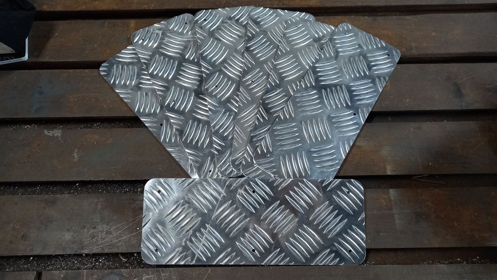 Chapa patim traseiro UMM