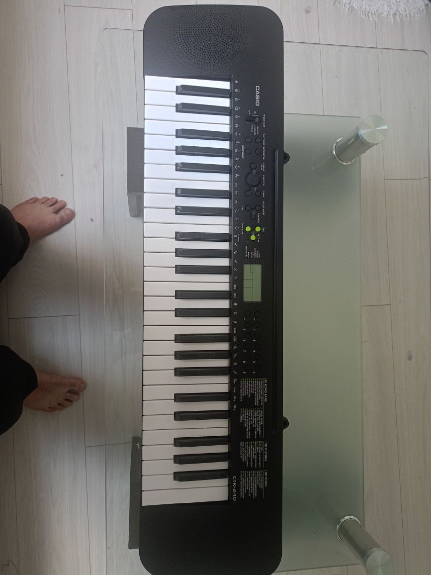 Casio CTK-240 keyboard