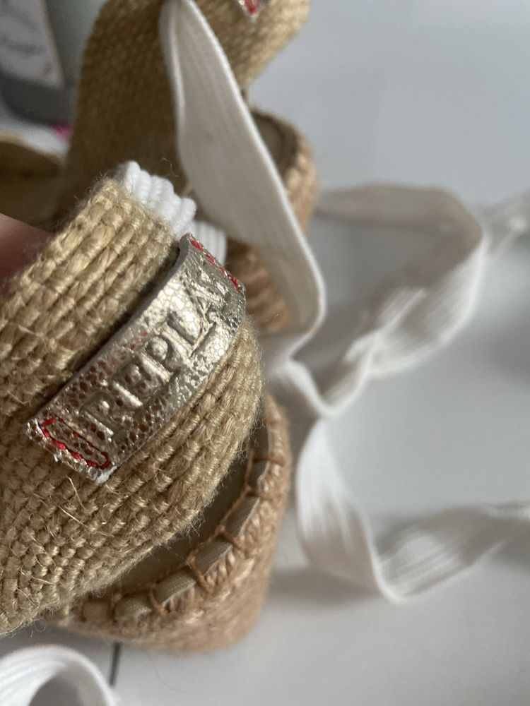 Espadryle na koturni Replay