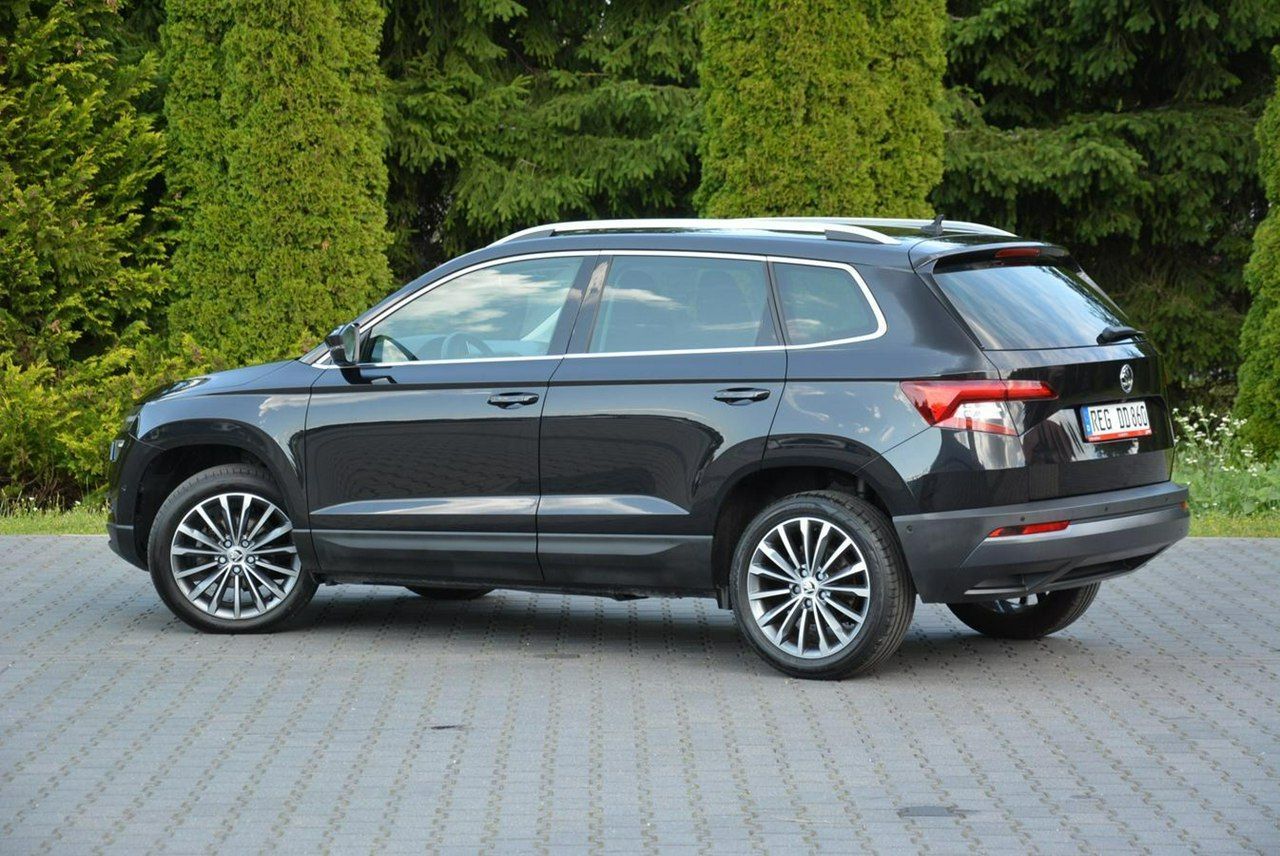 Skoda Karoq Ambition Plus Virtual Cokpit Radar ACC Ledy Kamery Park Assist Hak ASO