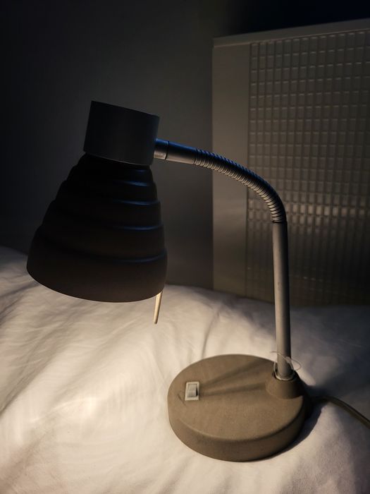 Lampka nocna biurowa