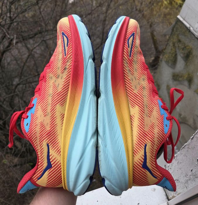 45.5р Hoka Clifton 9 чоловічі спортивні кросівки