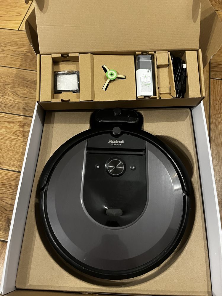 Robot sprzatajacy IROBOT Roomba i7