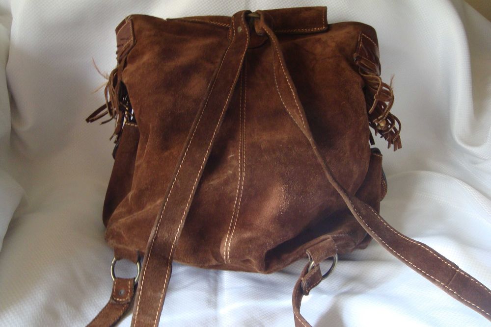 Bolsa Mochila, em Camurça castanha, como Nova