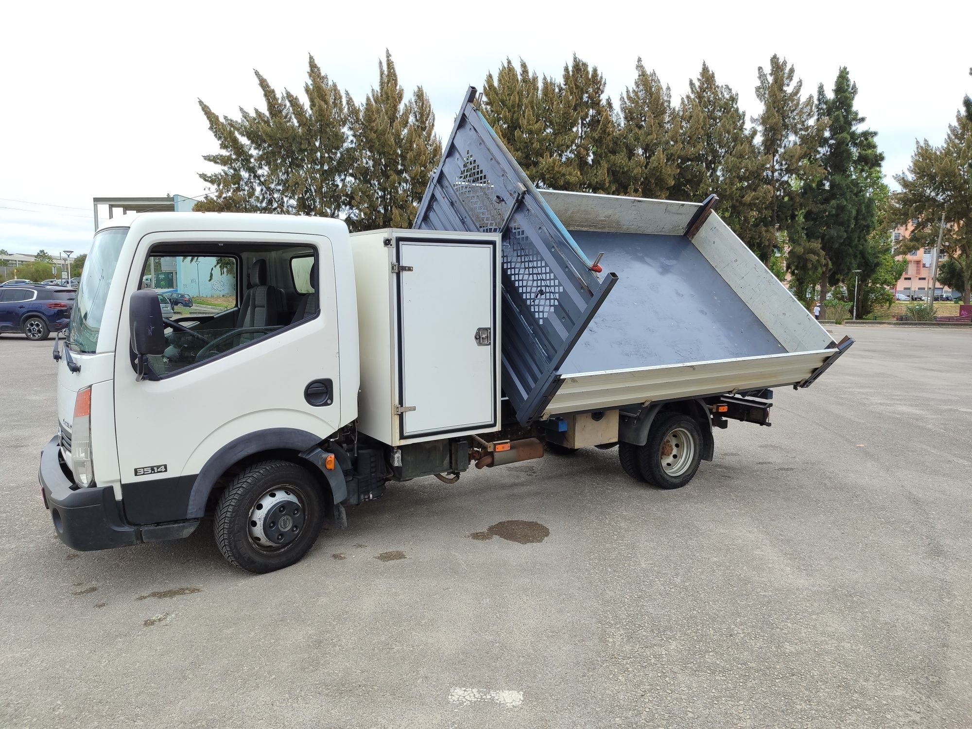 Nissan Cabstar 2.5TD Basculante