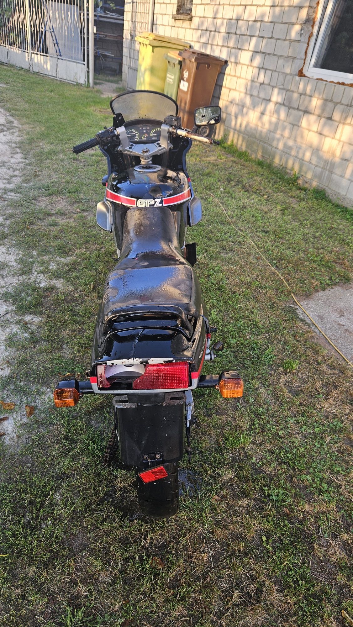 Kawasaki  GPZ 500 rama części