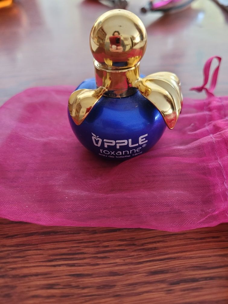 Woda perfumowana miniaturka  apple roxanne 18ml