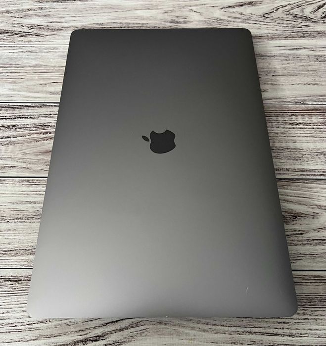 MacBook Pro 16" A2141 (Touch Bar 2019)Core i9 2.4/32/500 Pro 5300M 4Gb