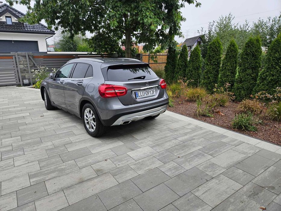 Mercedes gla 220 d 4 matic