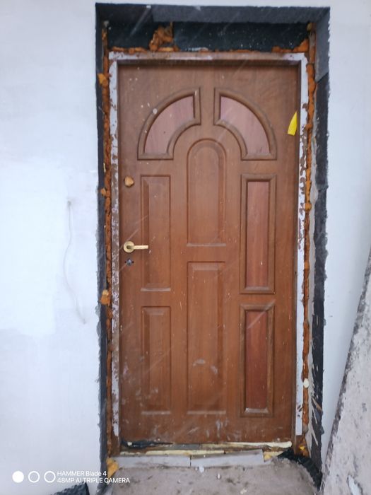 Drzwi zewnętrzne na budowę